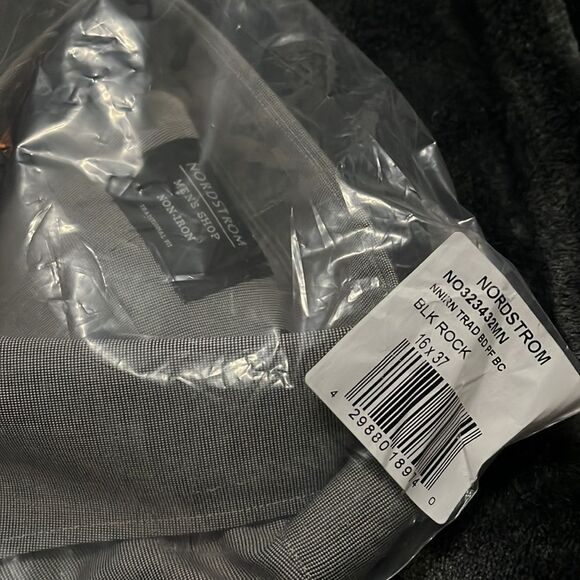 NWT Nordstrom Mens Shop Non-Iron Buttonup - Picture 6 of 6